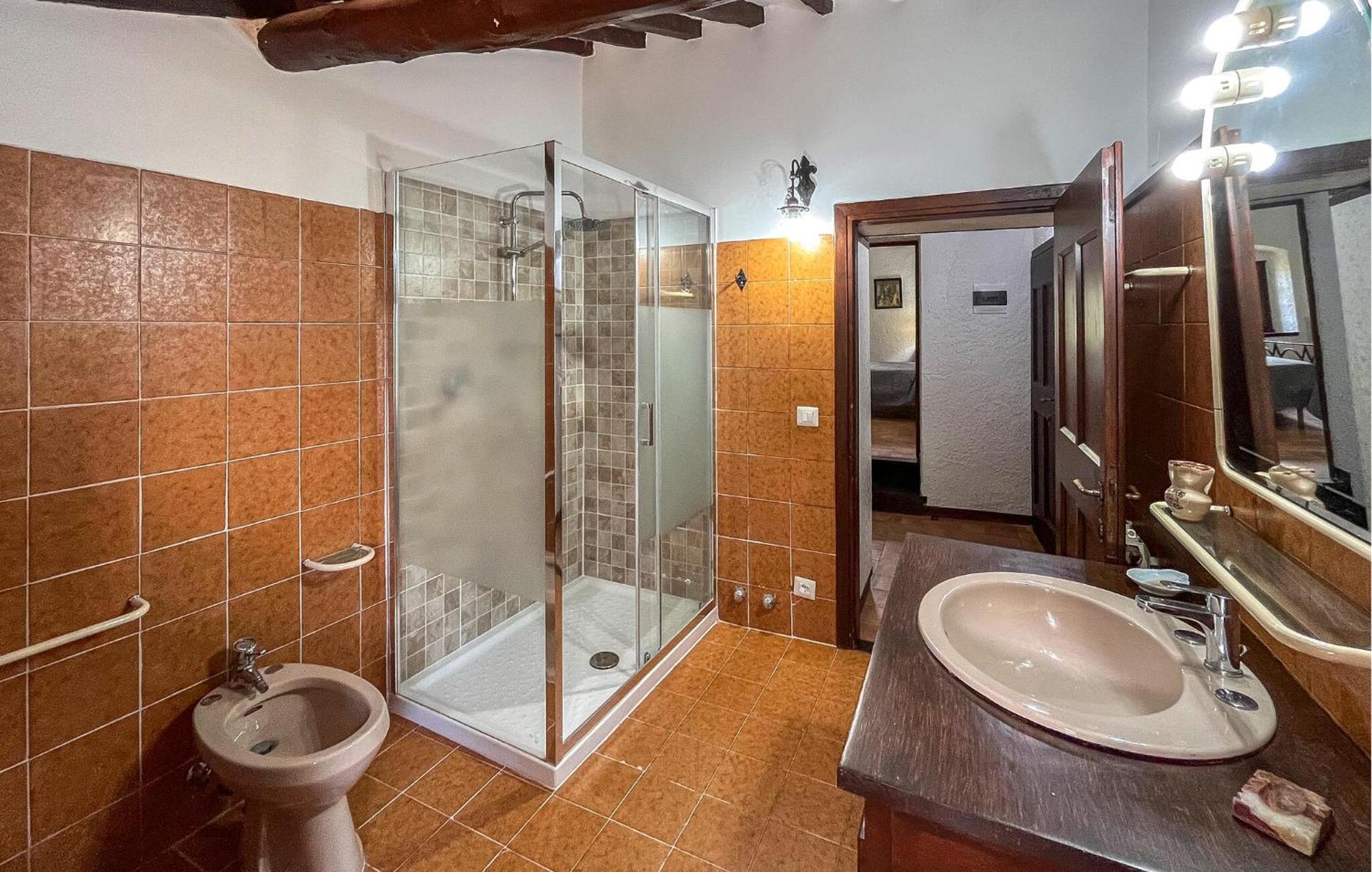 3 Bedroom Awesome Home In Loro Ciuffenna Exterior photo