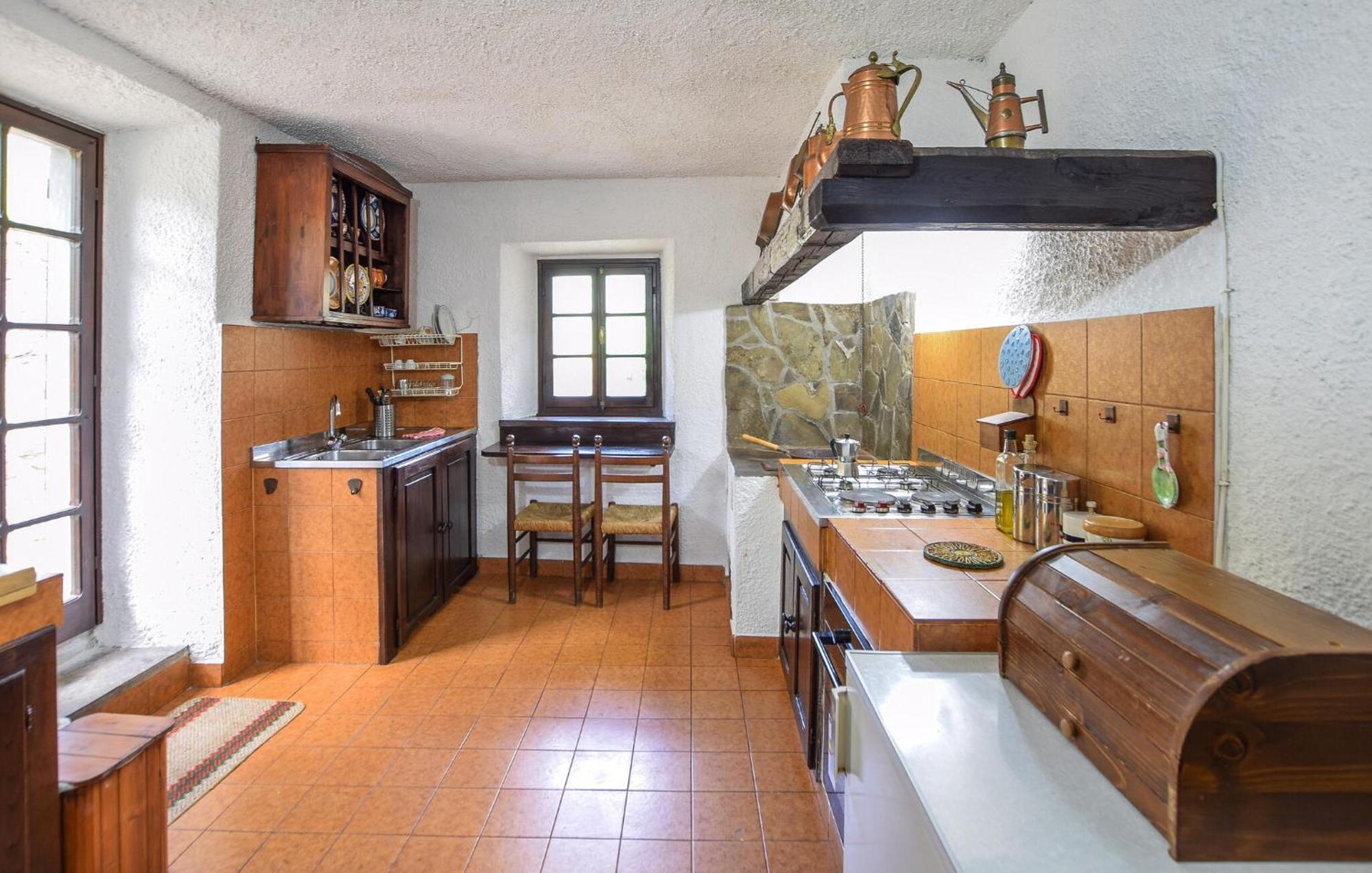 3 Bedroom Awesome Home In Loro Ciuffenna Exterior photo